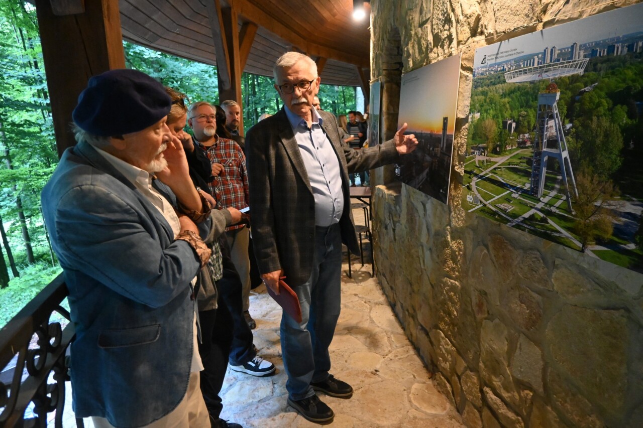 WIDOK NA KULTURĘ – WYSTAWA NA TARASIE